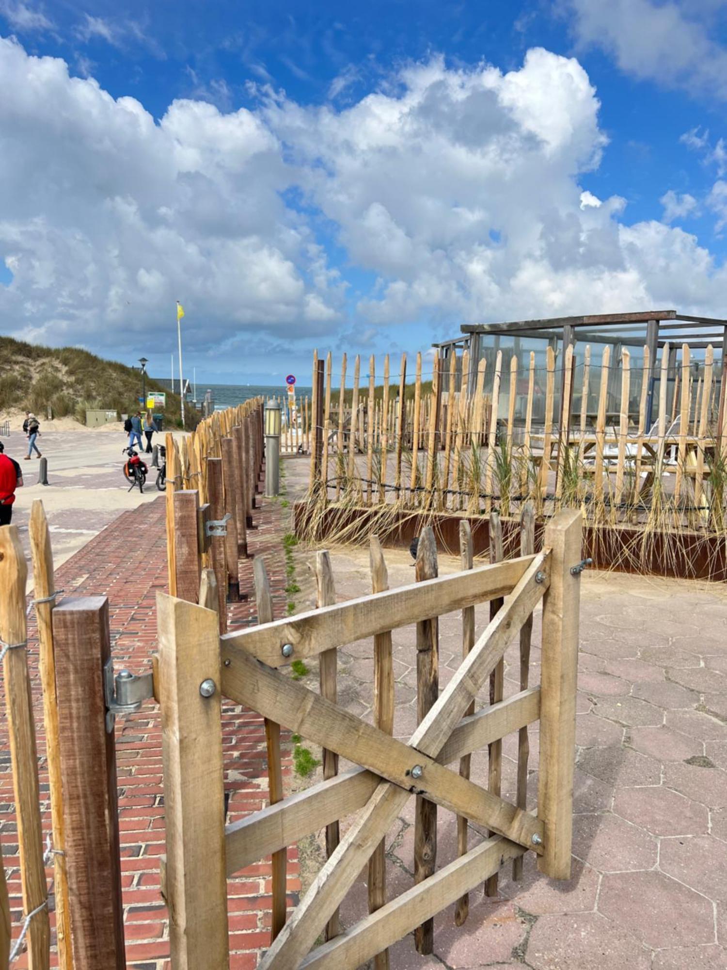 بيرشن أن زي Neptunus Appartementen الغرفة الصورة